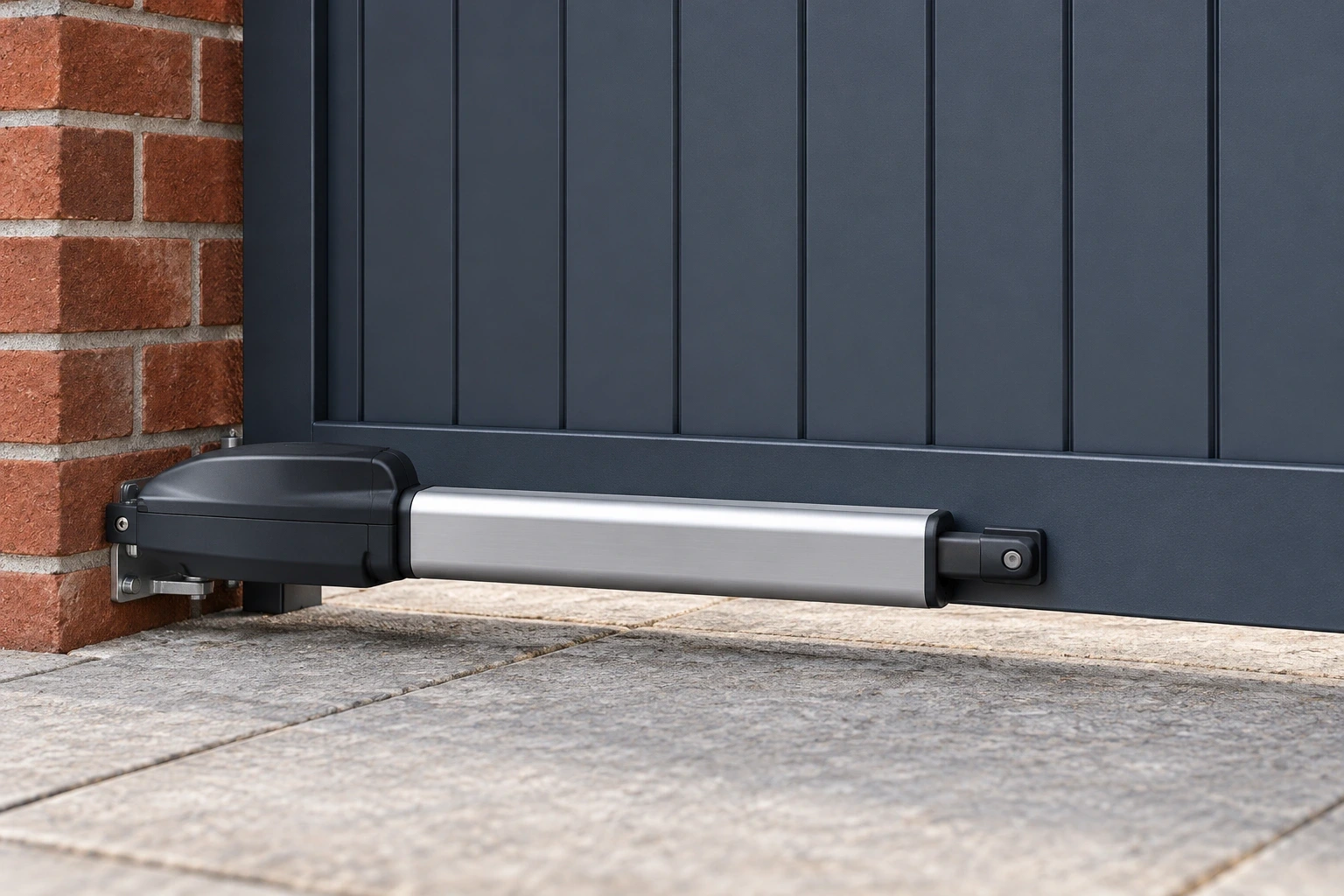 Gate frame and actuator connection